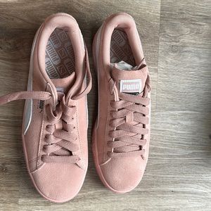 Brand new Pumas